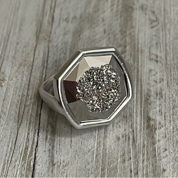 Kendra Scott Platinum Druzy Davis Cocktail Ring Silver New Without Tags! - Picture 1 of 10